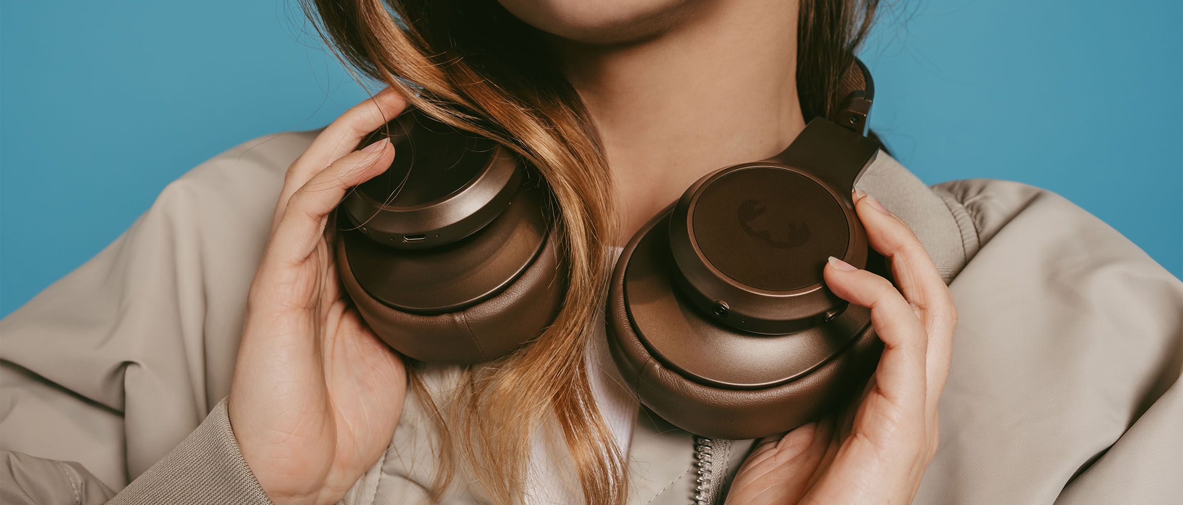 Over-Ear Headphones  Cut yourself off from the world for a while with Over-Ear Headphones. These headphones fall completely over your ears, cutting off ambient noise almost completely, so you can enjoy your favourite music even more.