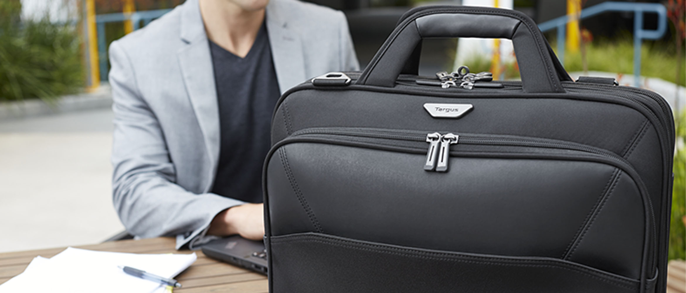 Laptop Bags  With a laptop bag, you can easily carry your laptop and things like a notebook or your lunch in one bag.