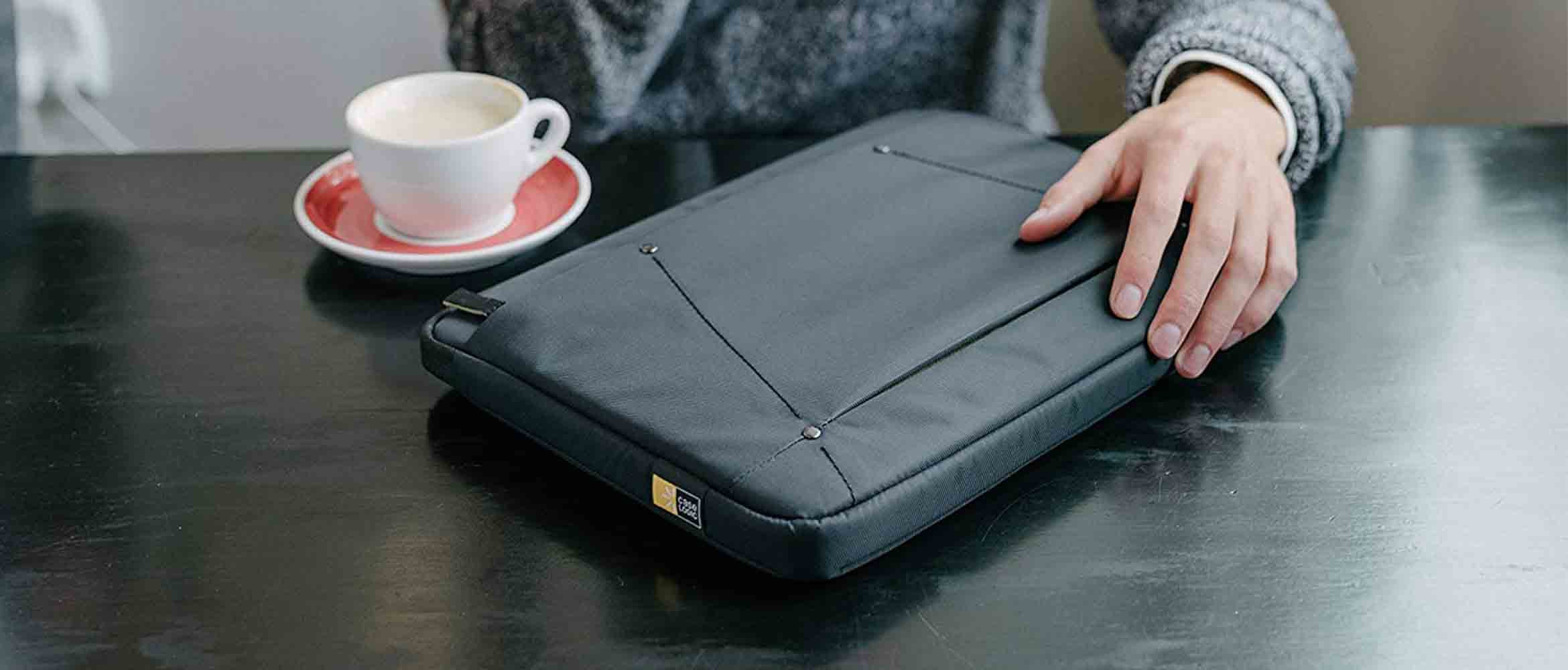 Laptop sleeves Bescherm uw laptop overal waar u heen gaat met een laptop sleeve.