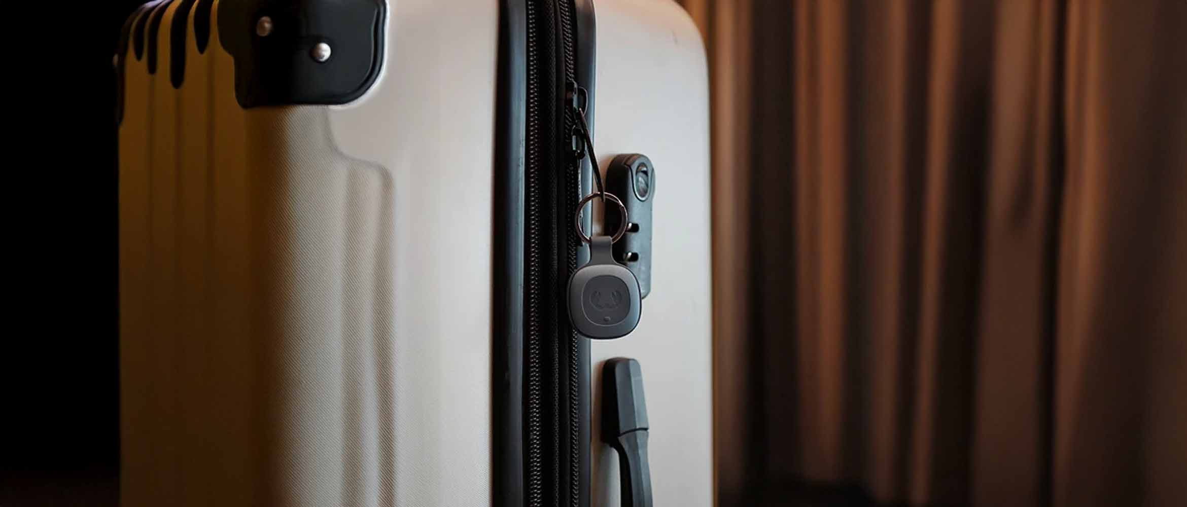 Smart Finders  With Smart Finders you can always keep track of your favourite items. Attach the Smart Finder to your keys, wallet, bag, luggage, e-bike or pet and easily locate it with an app.