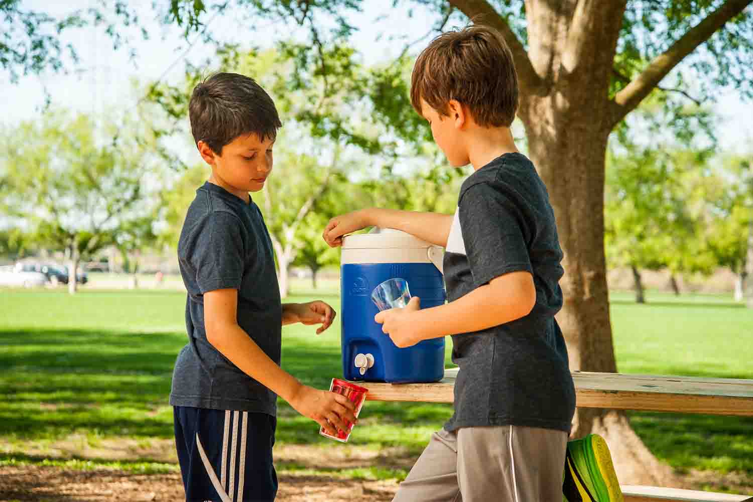 Igloo, Everyday drinkware for on the go.  Designed to keep you refreshed.