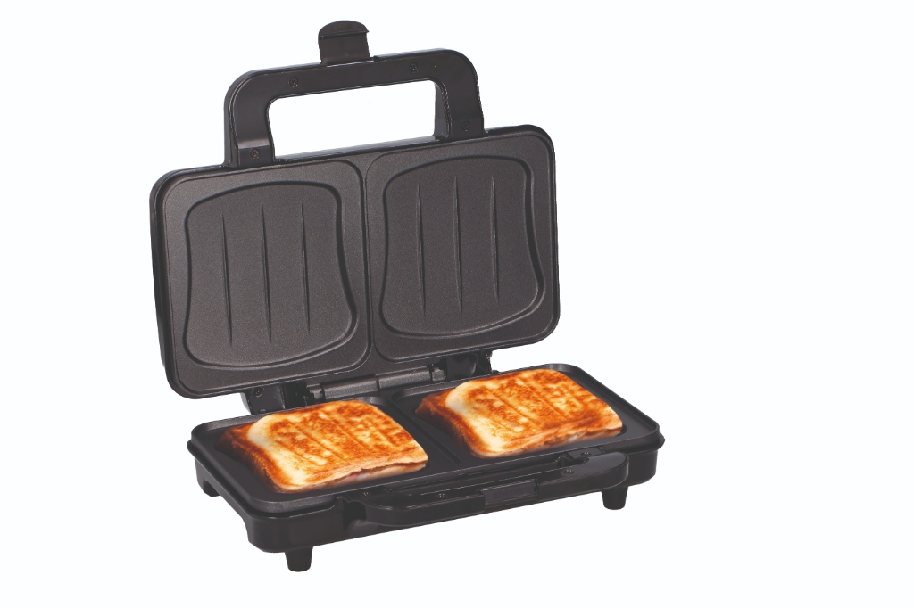 ALPINA Sandwich Maker XL 900W Silver with toast.jpg