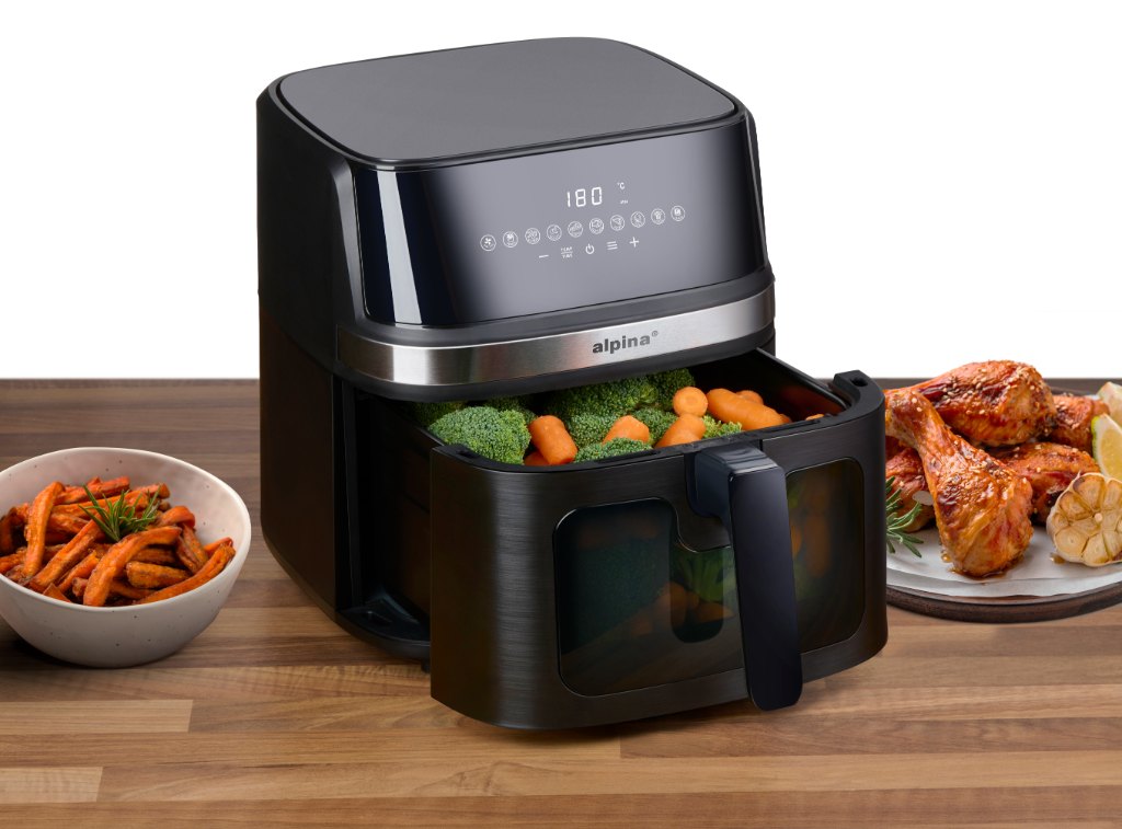 ALPINA Air Fryer 8L 1700W 230V black on table.jpg